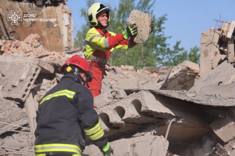 Chernihiv attack: Body recovered from rubble after Russian strike