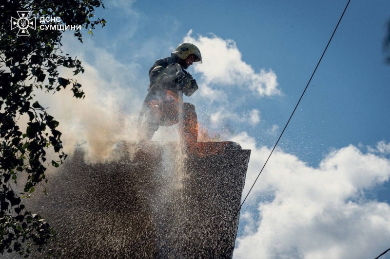 Russia strikes educational institution in Ukraine's Sumy: Six people injured