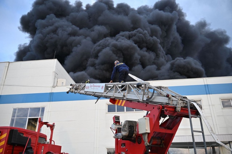 Russian strike on Ukrainian city of Mukachevo leaves 23 injured