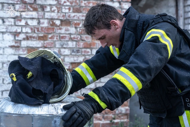 Repeated strikes target rescuers battling blaze after Russian attack