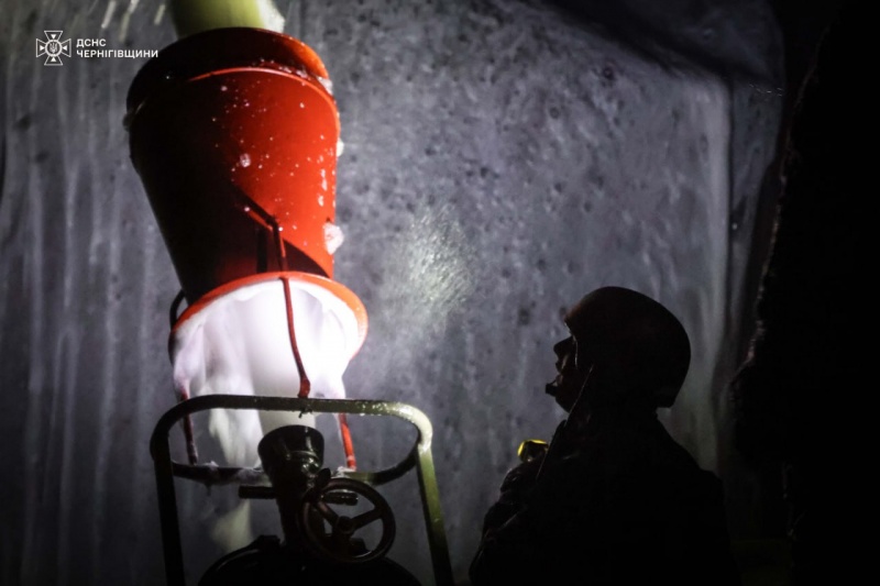 Russian forces hit rescuers in Chernihiv region again, several injured