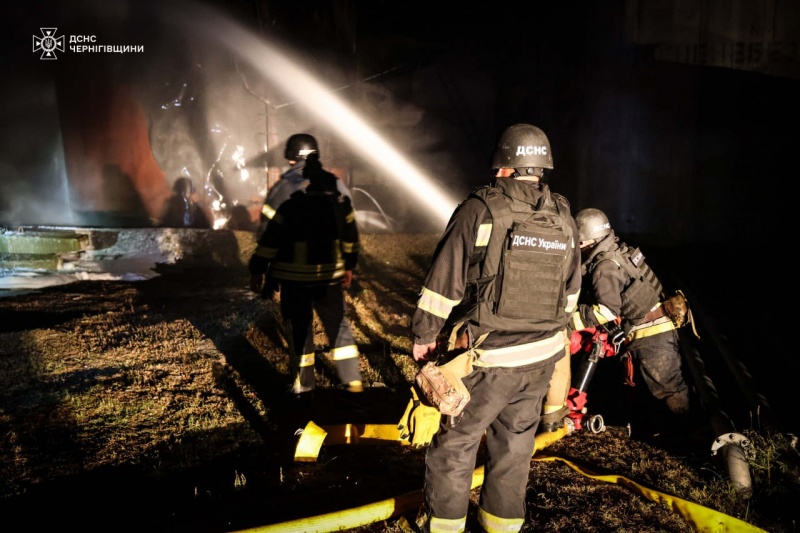 Russian forces hit rescuers in Chernihiv region again, several injured