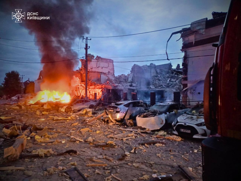 Lvivskyi residential complex near Kyiv destroyed in strike, footage released