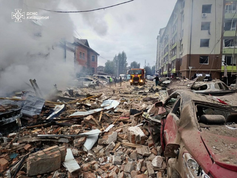 Lvivskyi residential complex near Kyiv destroyed in strike, footage released