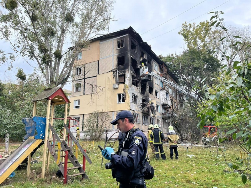 Massive strike on Ukraine: Russia injures over 70, damages 100 facilities