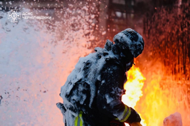 After Russian attack on Chernihiv, rescuers show damage in photos