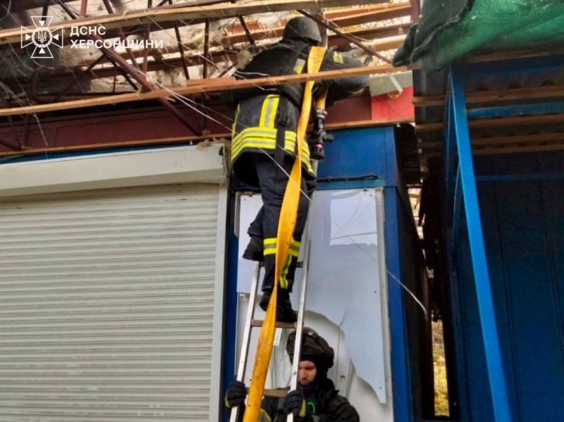 Russian forces attack Ukraine's Kherson market: Casualties reported