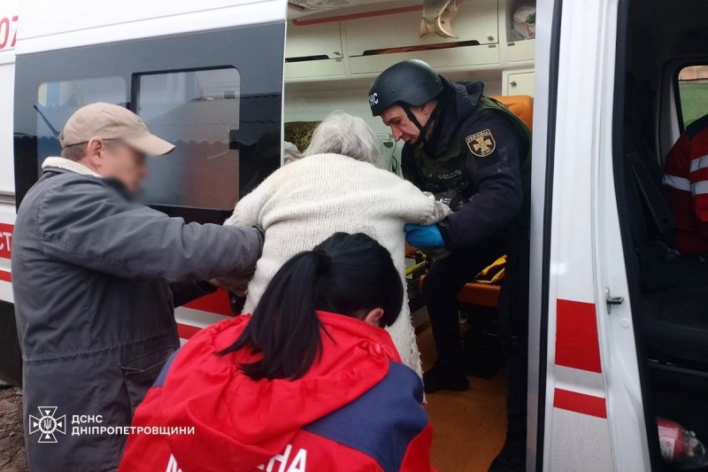 Russian strikes destroy school, injure woman in Ukraine's Dnipropetrovsk region