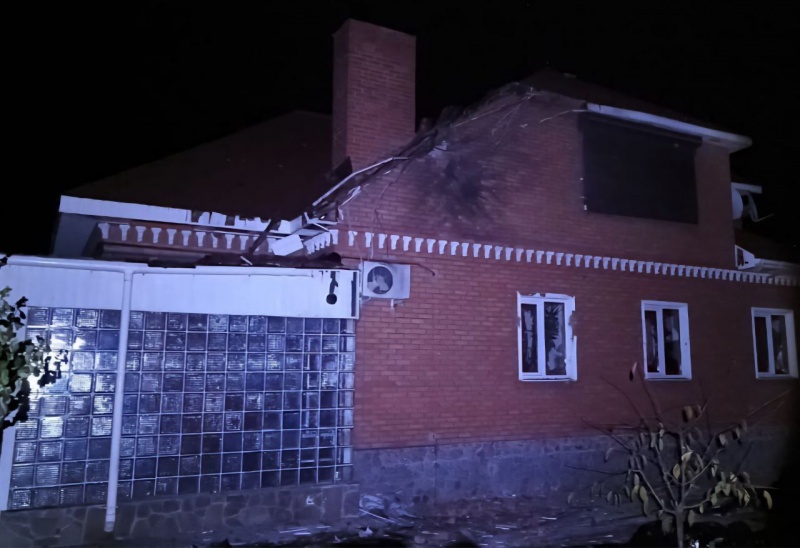 Russians strike Dnipro and the region overnight: Fires break out, one injured