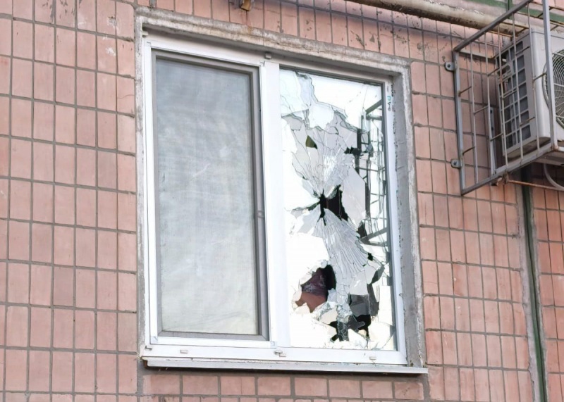 Russians strike Dnipro and the region overnight: Fires break out, one injured