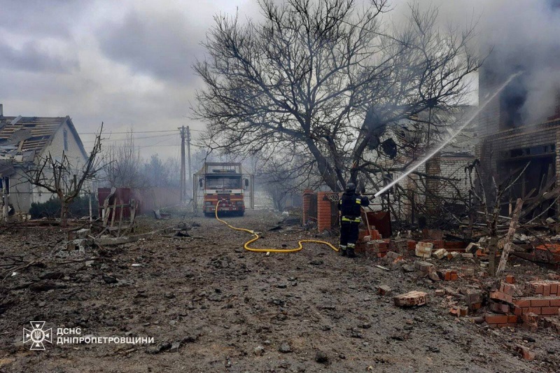 Fires, destruction and injuries: Russia strikes Ukraine's Dnipropetrovsk region