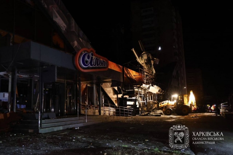 Kharkiv hit hard: Supermarket ruined, cars on fire, mass evacuations underway