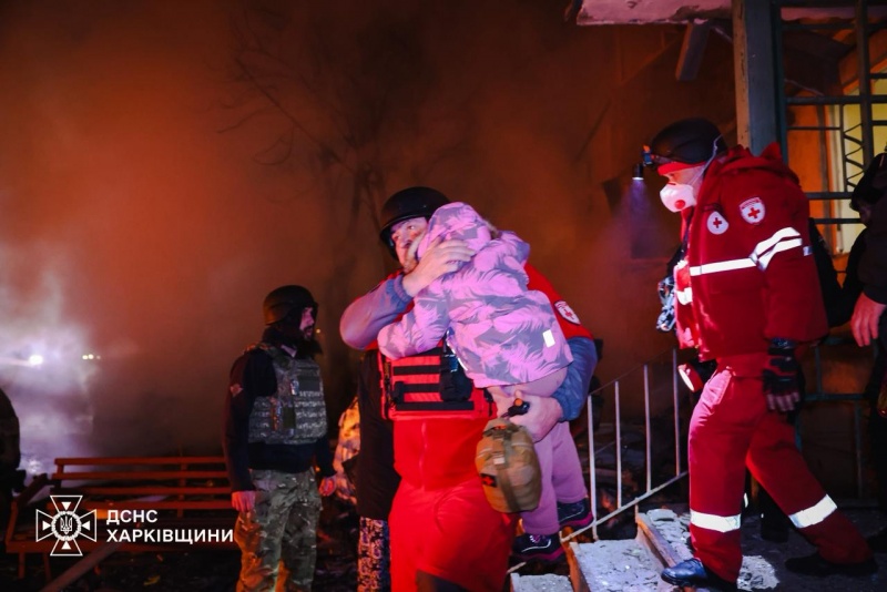 Kharkiv hit hard: Supermarket ruined, cars on fire, mass evacuations underway