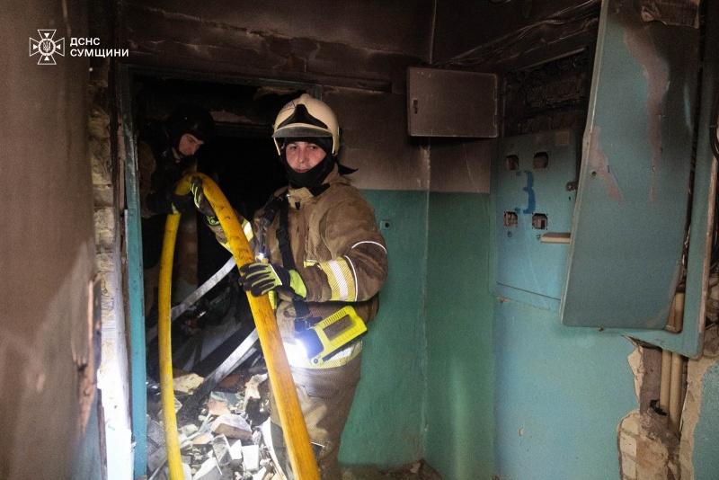 Russian overnight attack hits Okhtyrka in Sumy region: Apartments ablaze, dozens evacuated