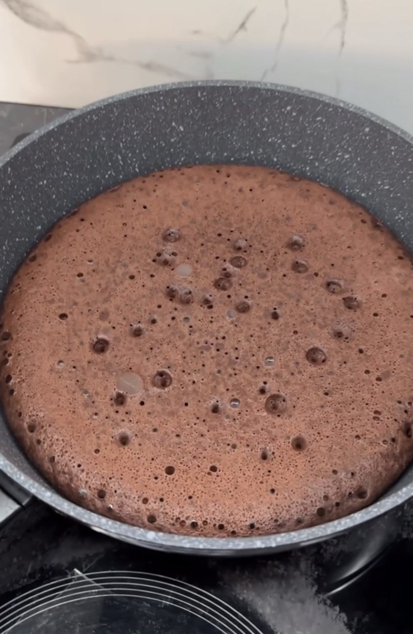 Chocolate pancakes with banana - Perfect recipe to start your day