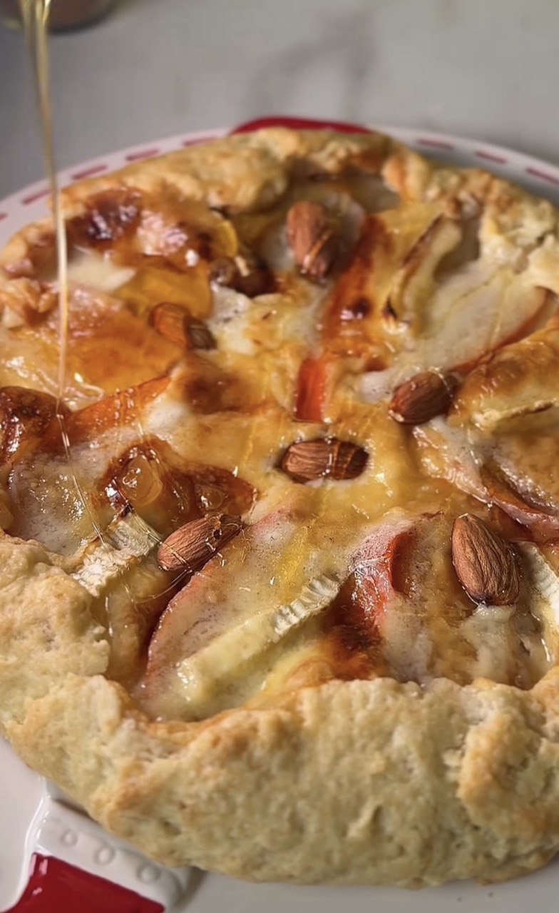 Домашній пиріг з хурмою: виходить ніжний та дуже ароматний