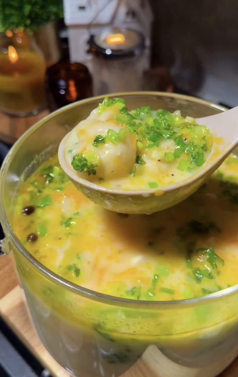 Суп з пельменями за 20 хв: швидкий рецепт для обіду