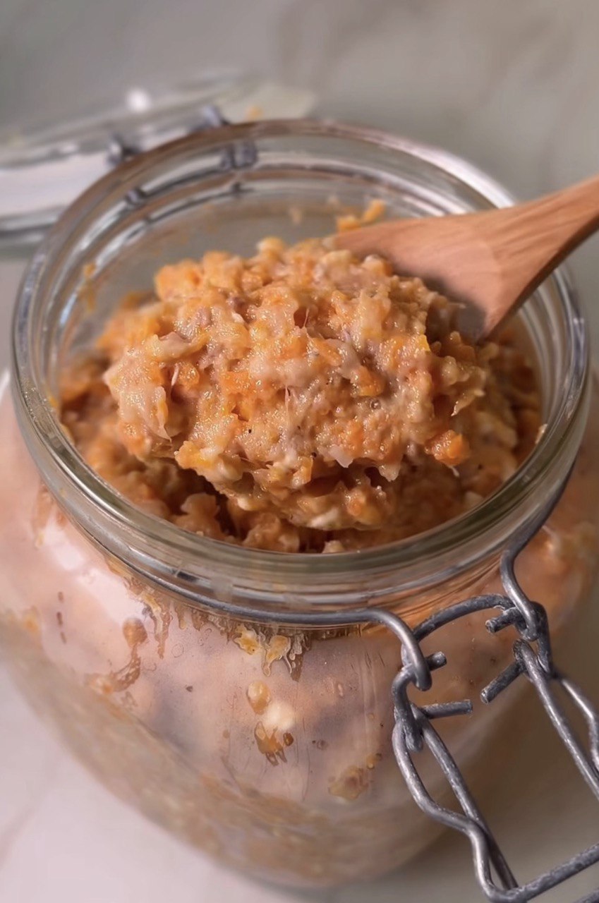 Універсальна намазка з оселедця, яку захочеться готувати знову: простий рецепт