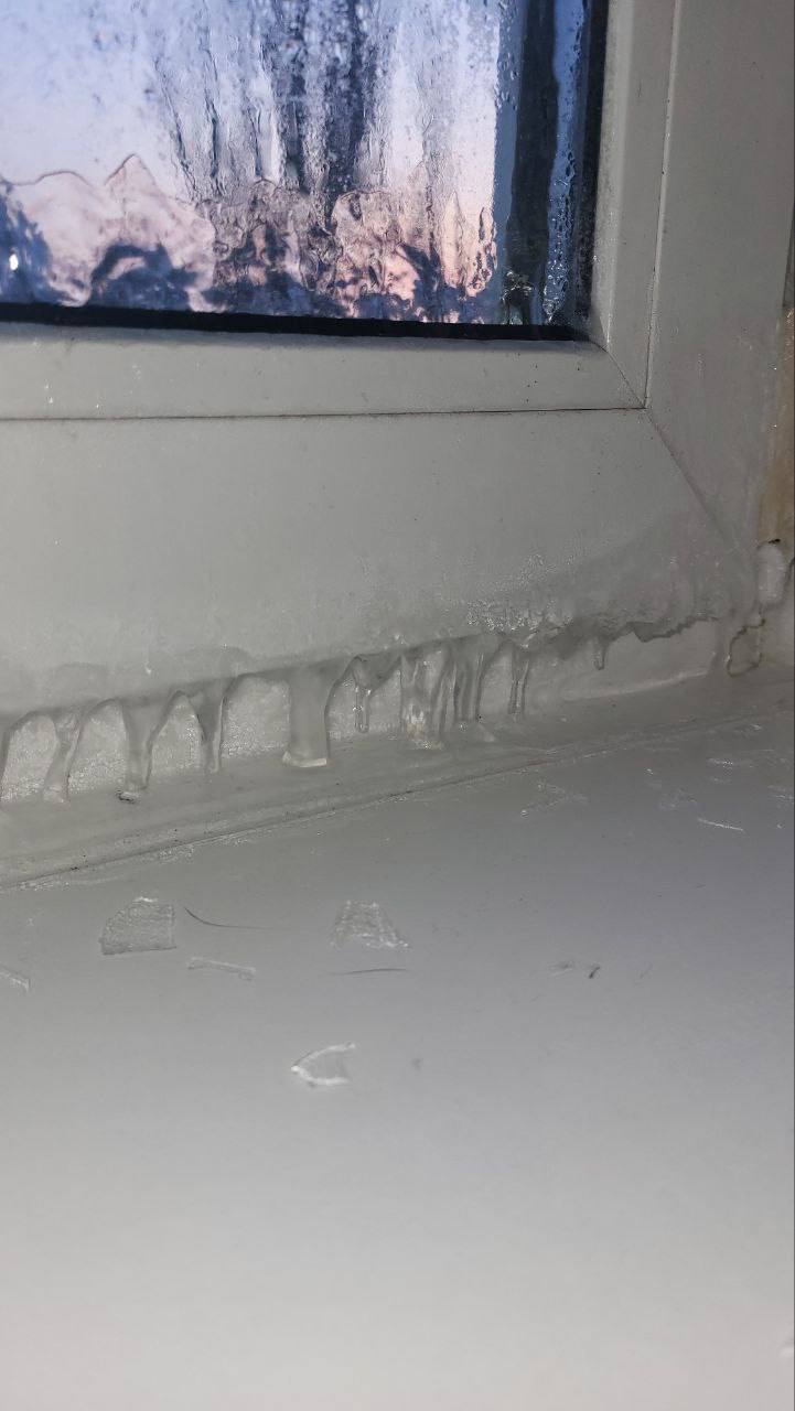 Ситуація критична. Будинок на лівому березі Києва 9 діб без тепла: подробиці