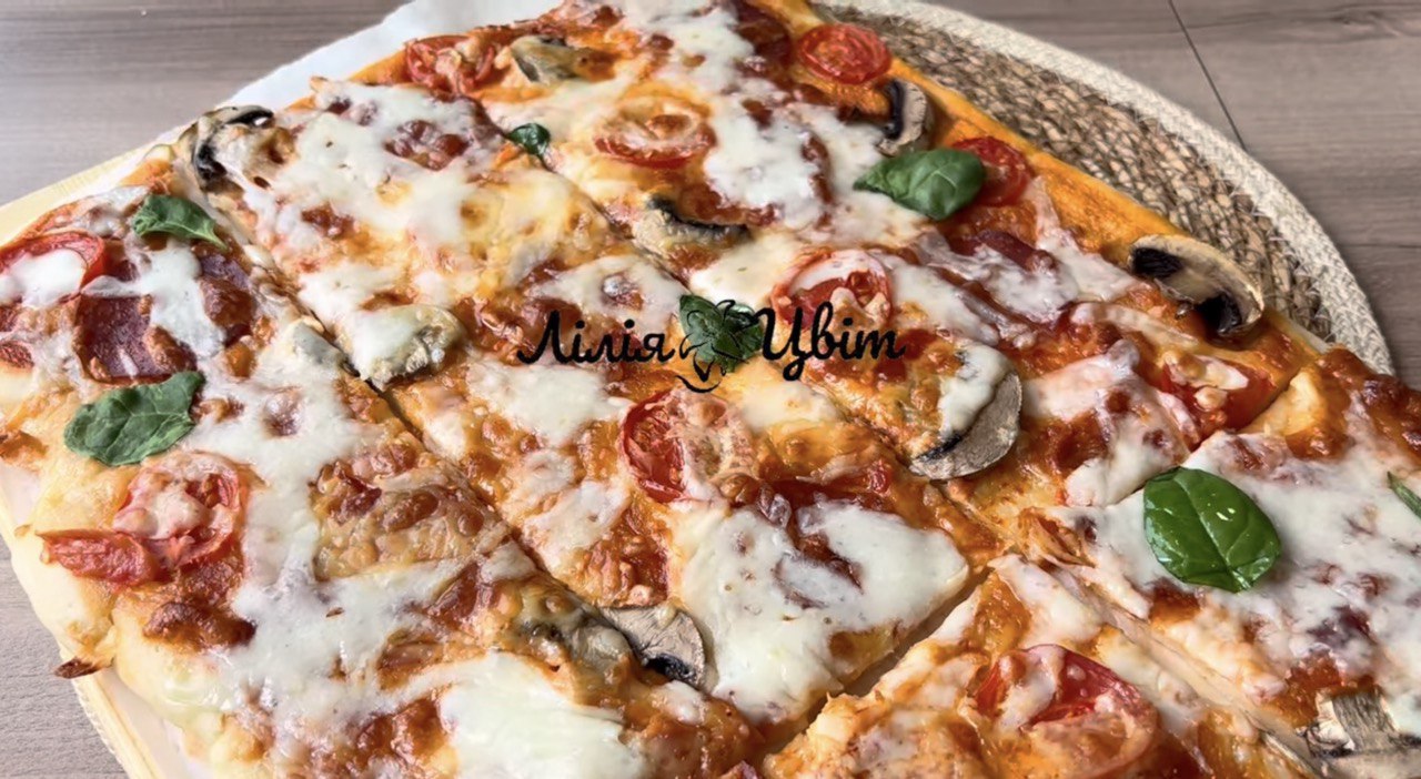 Без замеса и долгого ожидания: пицца на литом тесте, которая всегда получается