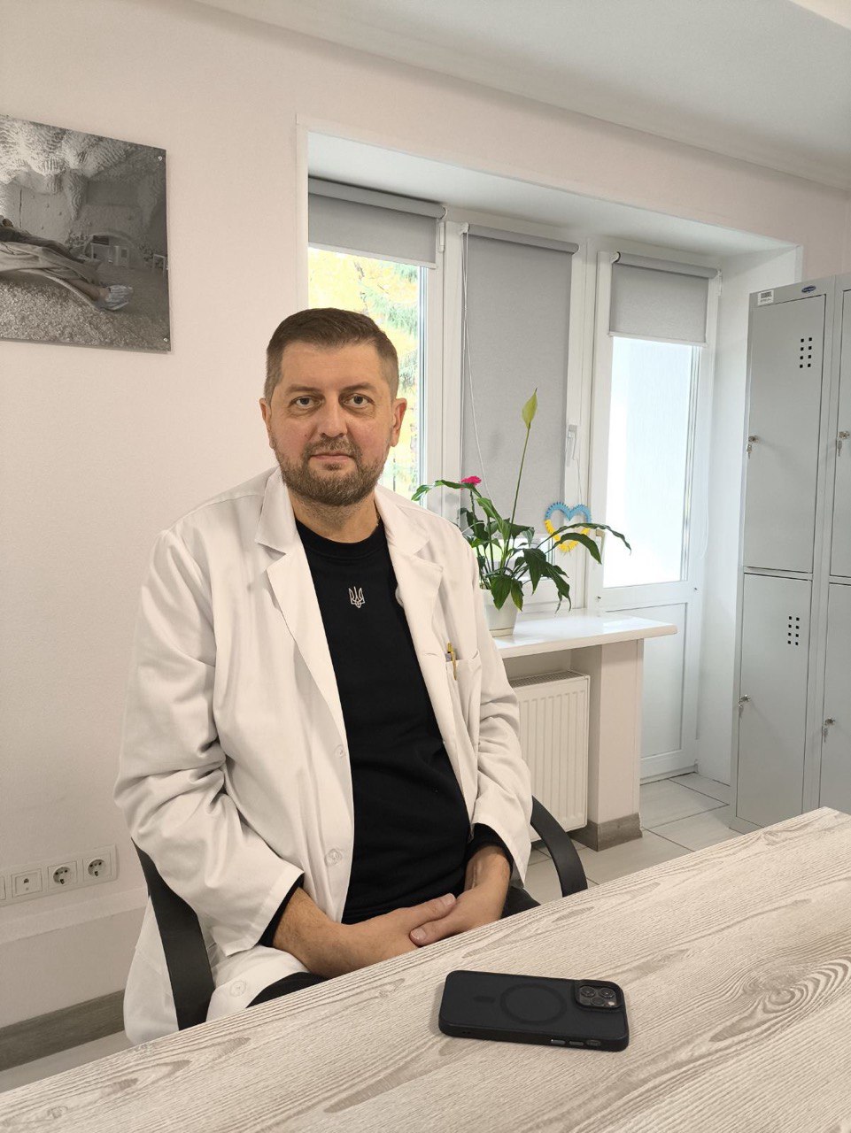 Nightmares, blindness, and healing with dogs: How Ukrainian defenders restore their lives after war trauma