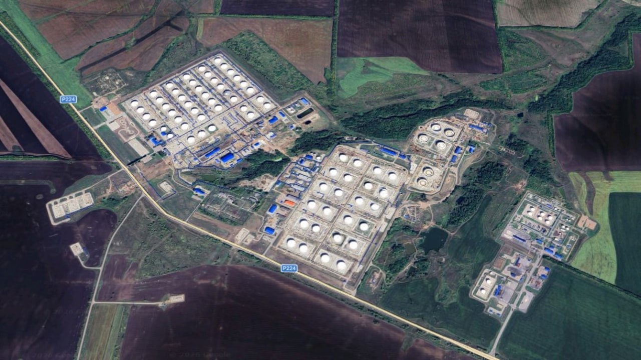 СБУ уразила дронами нафтостанцію "Самара" у Росії, спалахнула масштабна пожежа