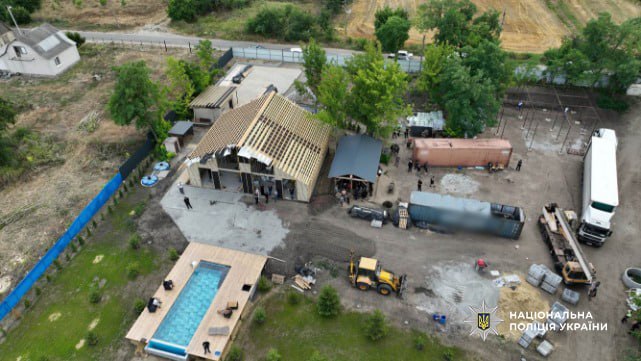 На Одещині 83 військових будували дім для командира частини
