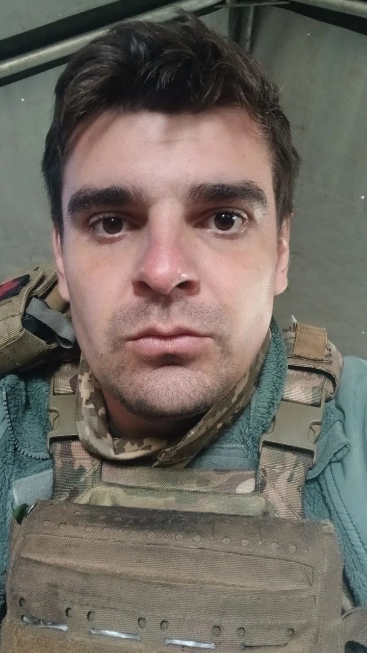 Врятував побратимів з підбитого робота: лейтенант Польський отримав Героя України
