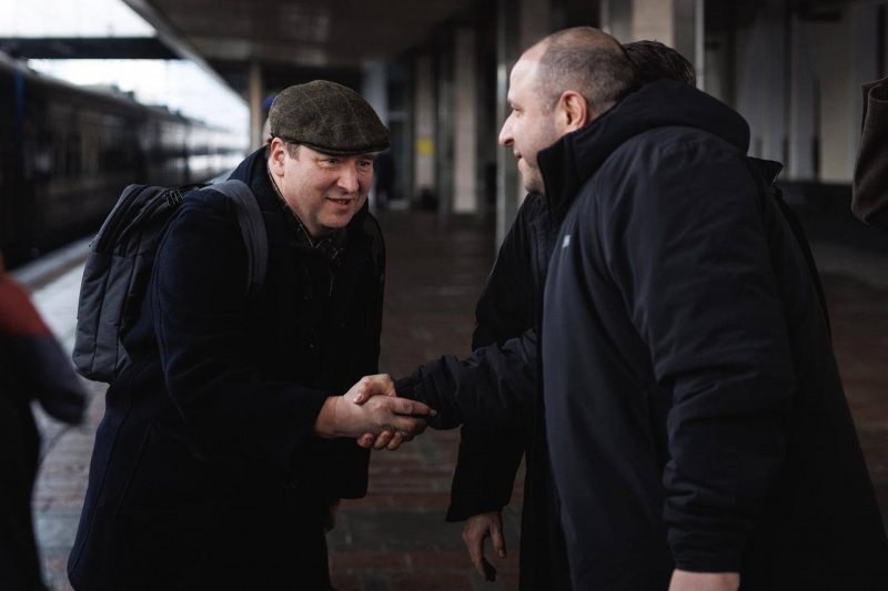 European and NATO security advisers arrive in Kyiv