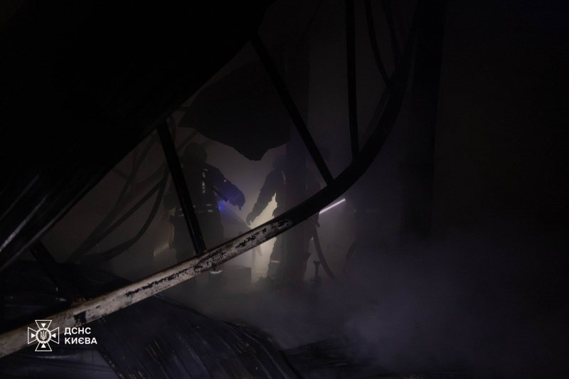 Night attack on Kyiv: Photos show the aftermath