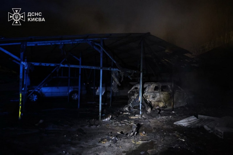 Ukraine hit by 370 drones and 21 missiles from Russia overnight: Air defense in action