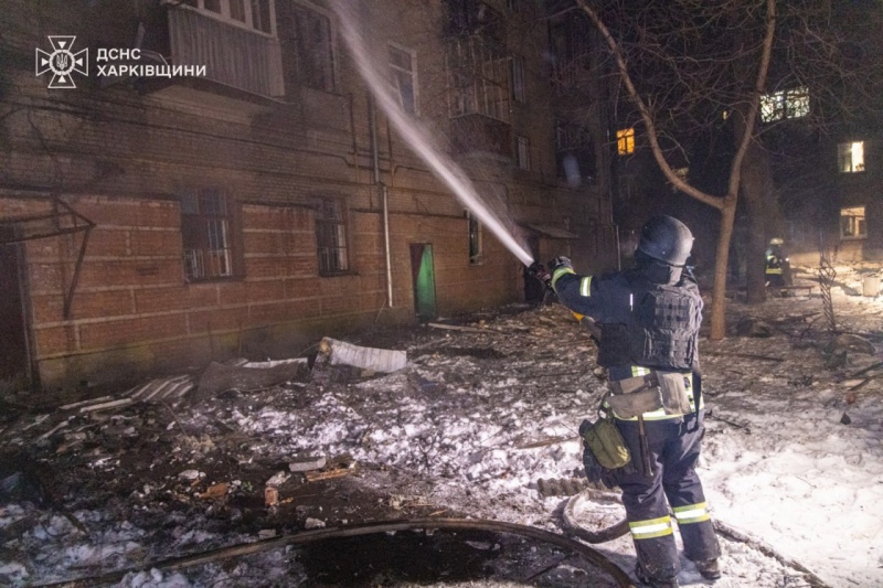 Ukraine hit by 370 drones and 21 missiles from Russia overnight: Air defense in action