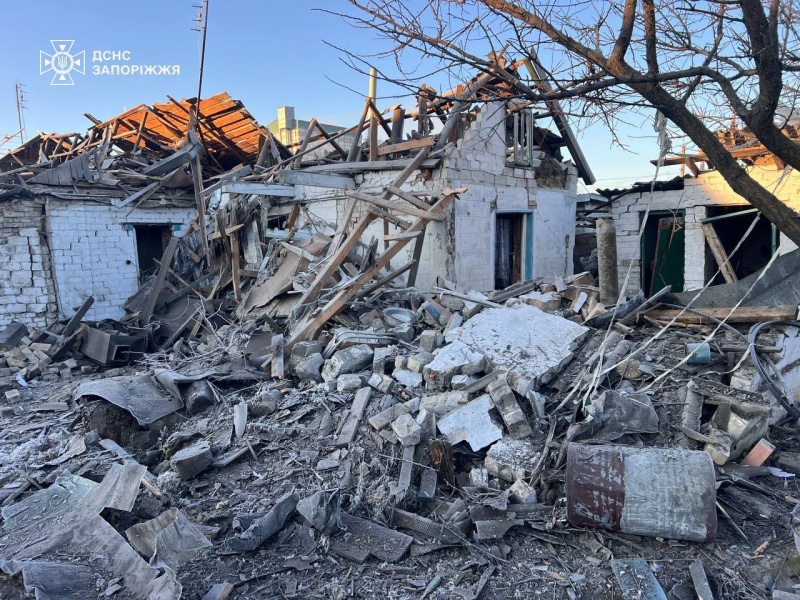 One-year-old child injured: Russia strikes Zaporizhzhia suburb in Ukraine with drones