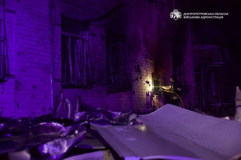 Dnipro hit overnight: 8 high-rises damaged and hundreds of windows shattered (photos)