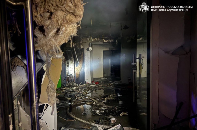 Dnipro hit overnight: 8 high-rises damaged and hundreds of windows shattered (photos)