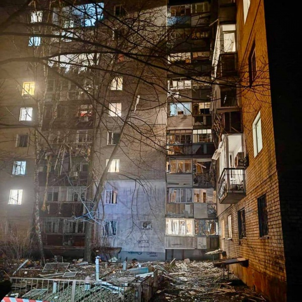 Dnipro hit overnight: 8 high-rises damaged and hundreds of windows shattered (photos)