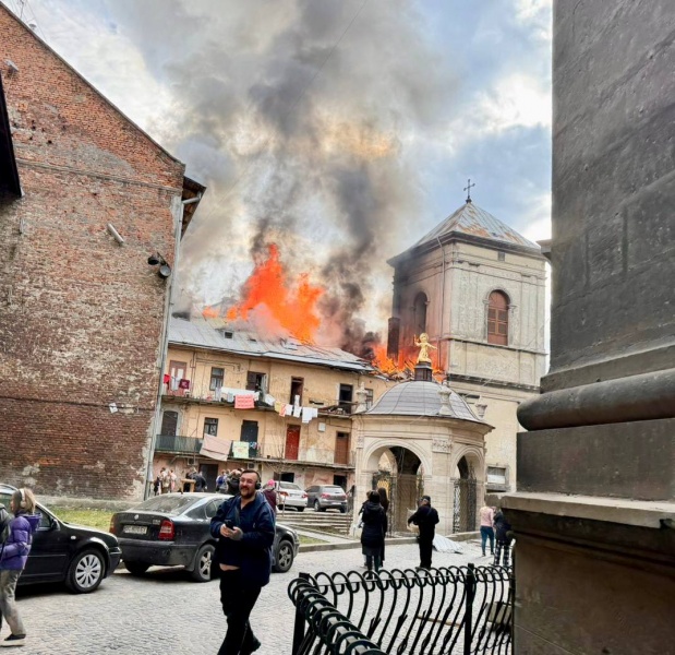 Russian drones hit Ukraine's Lviv, Ternopil, Ivano-Frankivsk: Latest updates