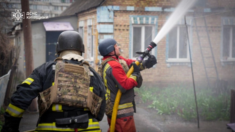 Russian attack on Kyiv region leaves 1 dead, 8 injured, veterinary clinic destroyed