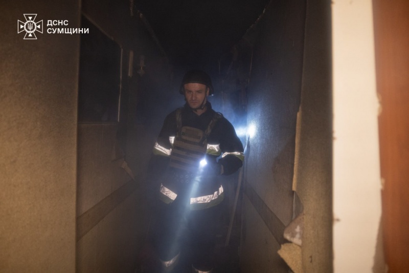 Russia targets civilian homes in Sumy with drones, fire and injuries reported