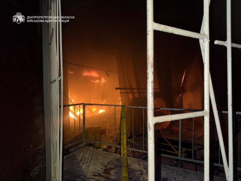Russian strike hits Dnipro: Details on casualties and damage (video)