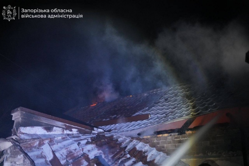 Zaporizhzhia hit by drones, reports of wounded and burning sites