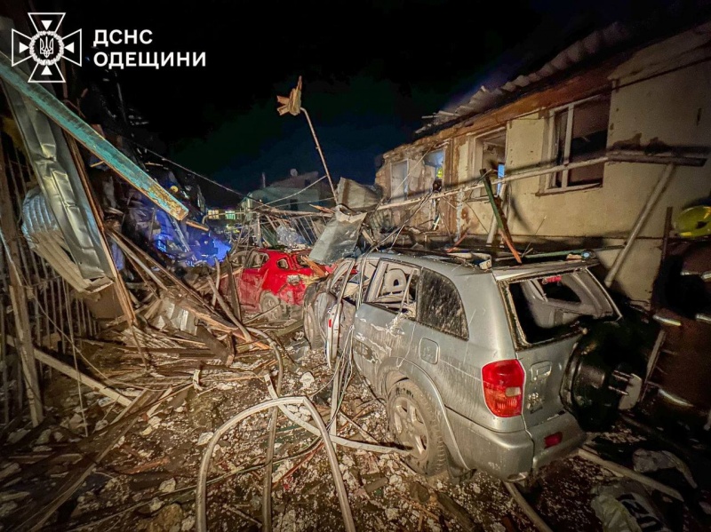 Deadly night strike on Odesa kills 2, injures over 10, including children