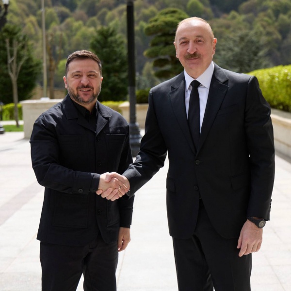 Ukraine's Zelenskyy lands in Azerbaijan for high-stakes talks