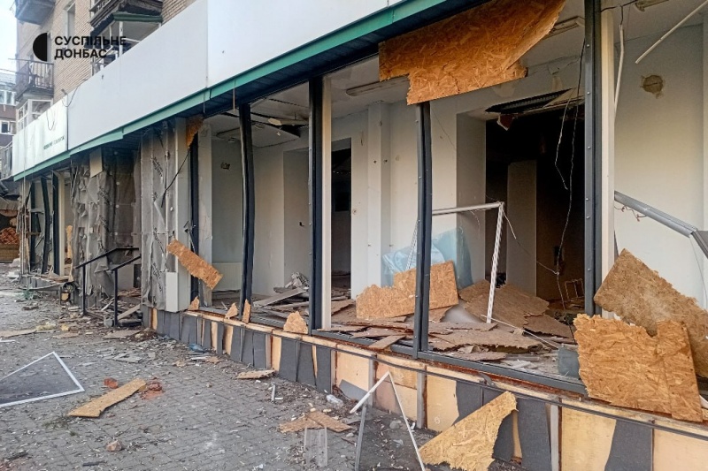 Russia strikes center of Ukraine's Kramatorsk with high-explosive bombs: Fatalities reported