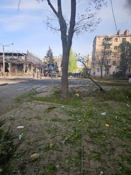 Russia strikes center of Ukraine's Kramatorsk with high-explosive bombs: Fatalities reported