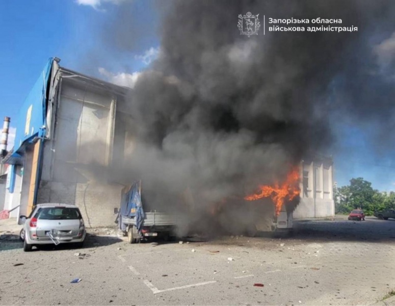 Russia strikes Ukraine's Zaporizhzhia: Damage to logistics operator facility reported