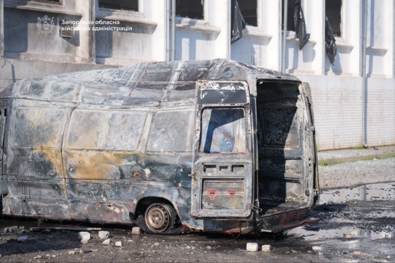 Russia strikes Ukraine's Zaporizhzhia: Damage to logistics operator facility reported