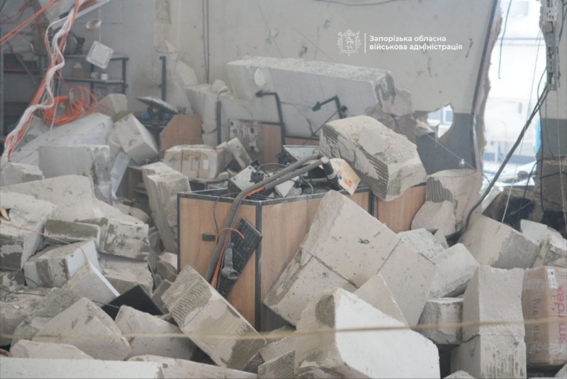 Russia strikes Ukraine's Zaporizhzhia: Damage to logistics operator facility reported
