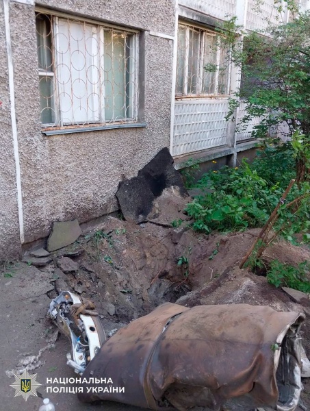Warhead from missile falls near apartment building in Kyiv