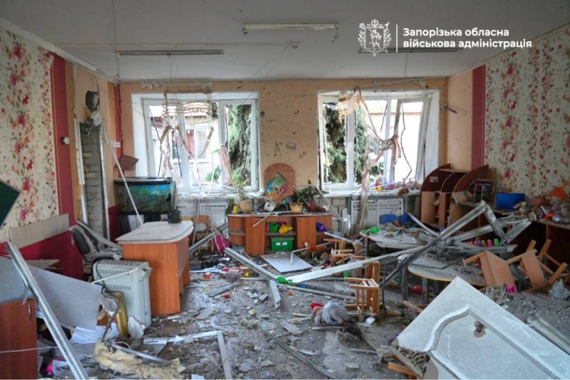 Russia hits Zaporizhzhia with 7 aerial bombs in 90 mins: Strike on kindergarten reported